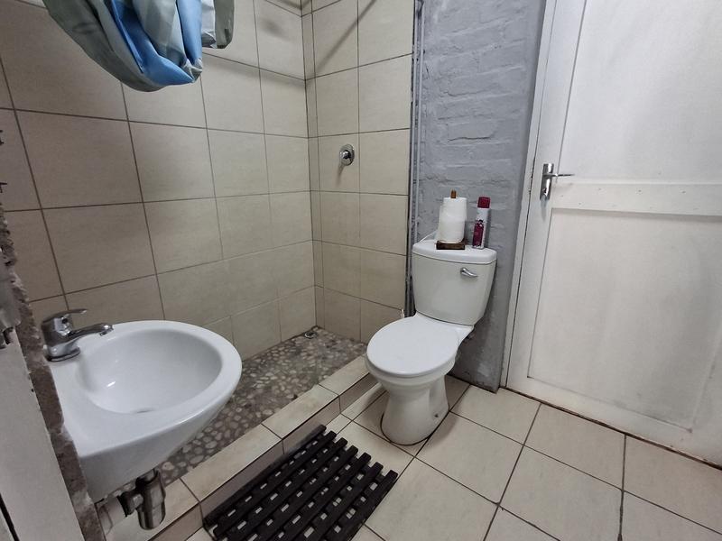 4 Bedroom Property for Sale in Britannia Bay Western Cape
